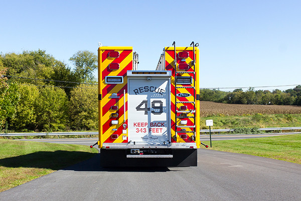 new rescue fire truck - non-walk-in fire rescue - 2016 Pierce Arrow XT - rear