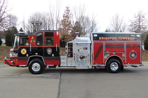 2017 Pierce Quantum pumper - fire engine sales and service - driver side