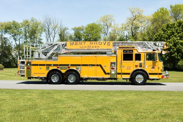 2017 Pierce Arrow XT - new fire truck sales in PA - passenger side