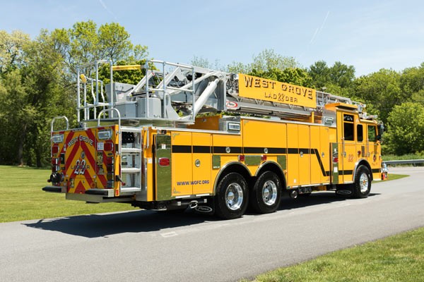 2017 Pierce Arrow XT - new fire truck sales in PA - passenger rear