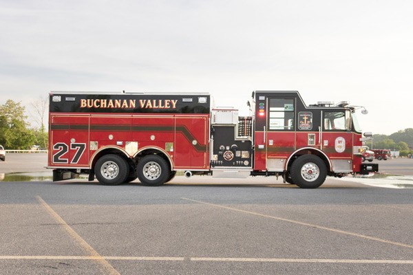 new rescue pumper in PA - 2017 Pierce Arrow XT fire rescue engine - passenger side