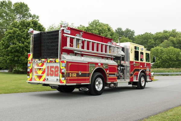 new fire engine sales in PA - 2017 Pierce enforcer pumper - passenger rear