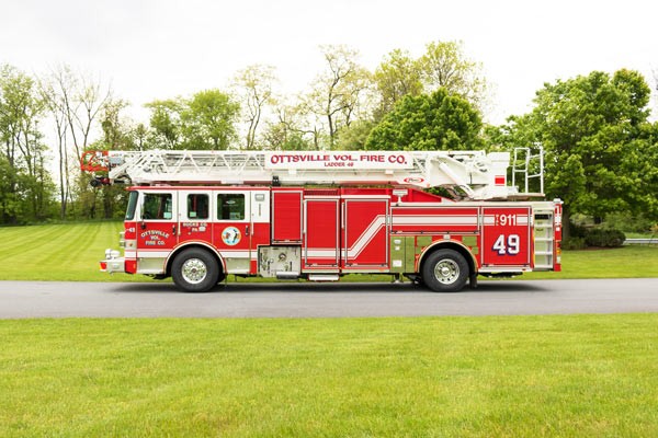 Pierce-Enforcer-PUC-ascendant-107'-quint-30189-Ottsville-VFC-097