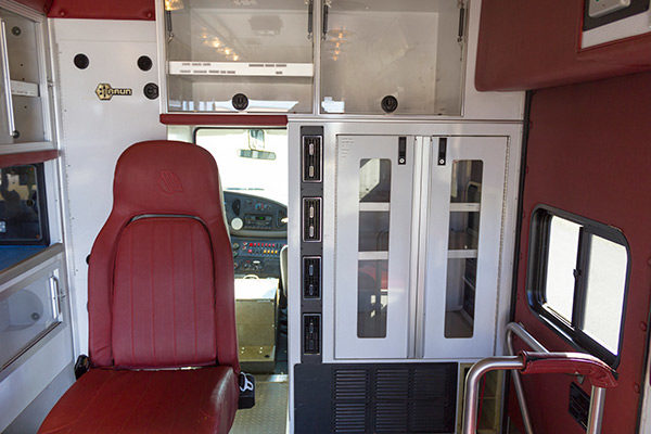 used-ambulance-type-iii-Braun-057