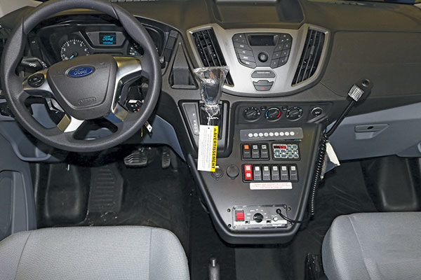 f18-975-console