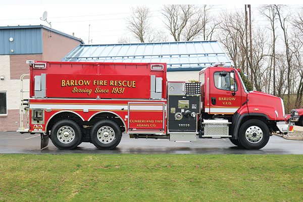 BARLOW VOLUNTEER FIRE COMPANY Pierce Dryside Tanker