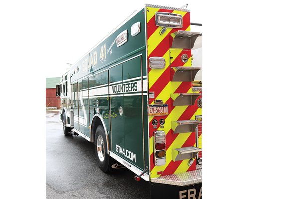 FRANKLIN FIRE COMPANY No 4 - Pierce Rescue Pumper