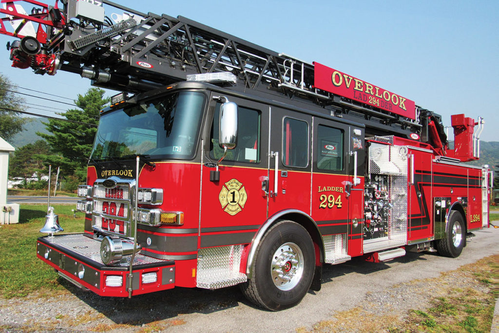 RALPHO FIRE COMPANY Pierce Enforcer 107’ Ascendant Heavy-Duty Ladder