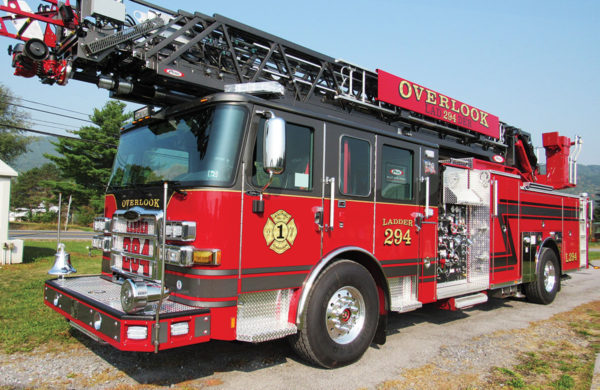 RALPHO FIRE COMPANY Pierce Enforcer 107’ Ascendant Heavy-Duty Ladder