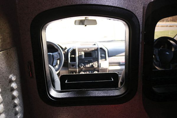 braun08619-cab-window