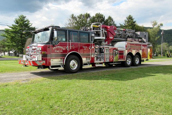 FRIENDSHIP FIRE COMPANY No.1 – - Glick - Equipment Danville 100\' Fire Company Mid-Mount Ascendant