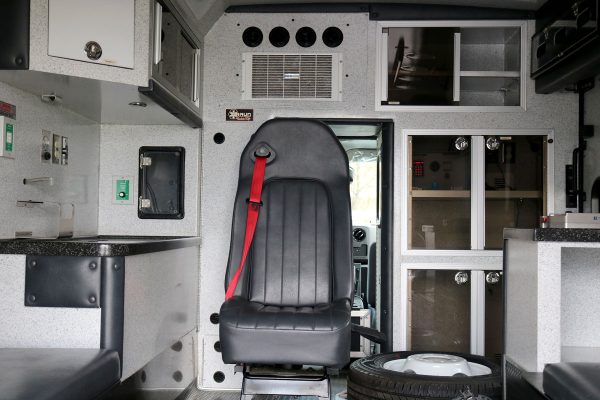 06926R-interior2